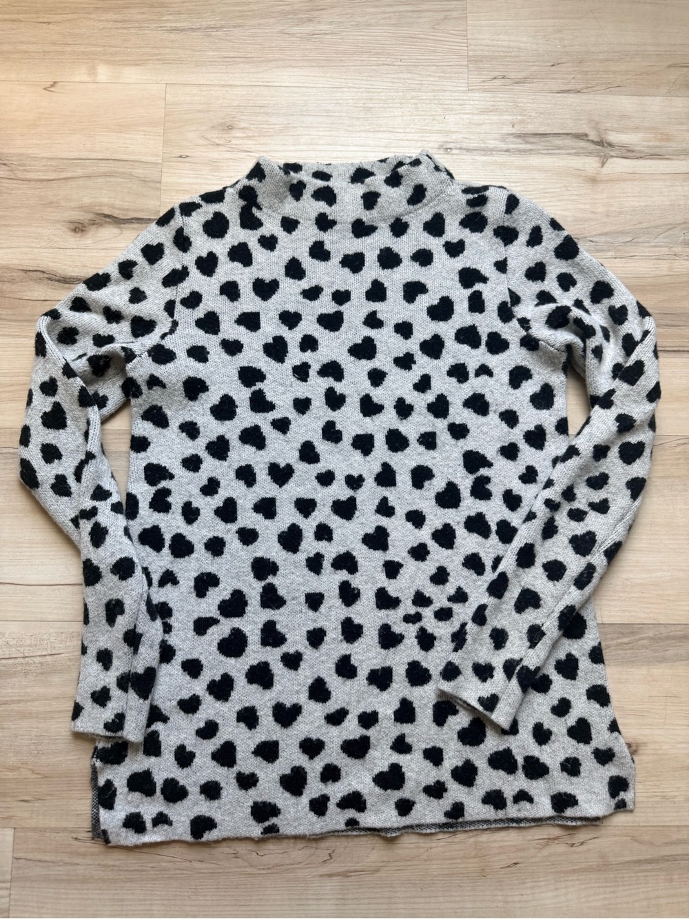 LOFT Black & Gray Heart Print Sweater